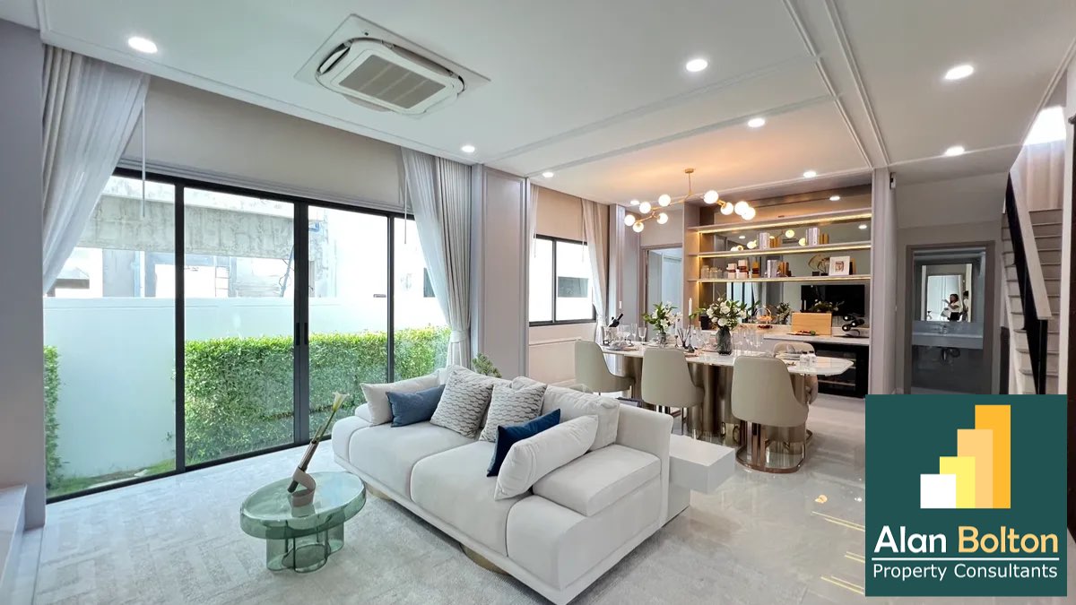 Luxury 4 bedrooms 5 bathrooms in East Pattaya photo 2