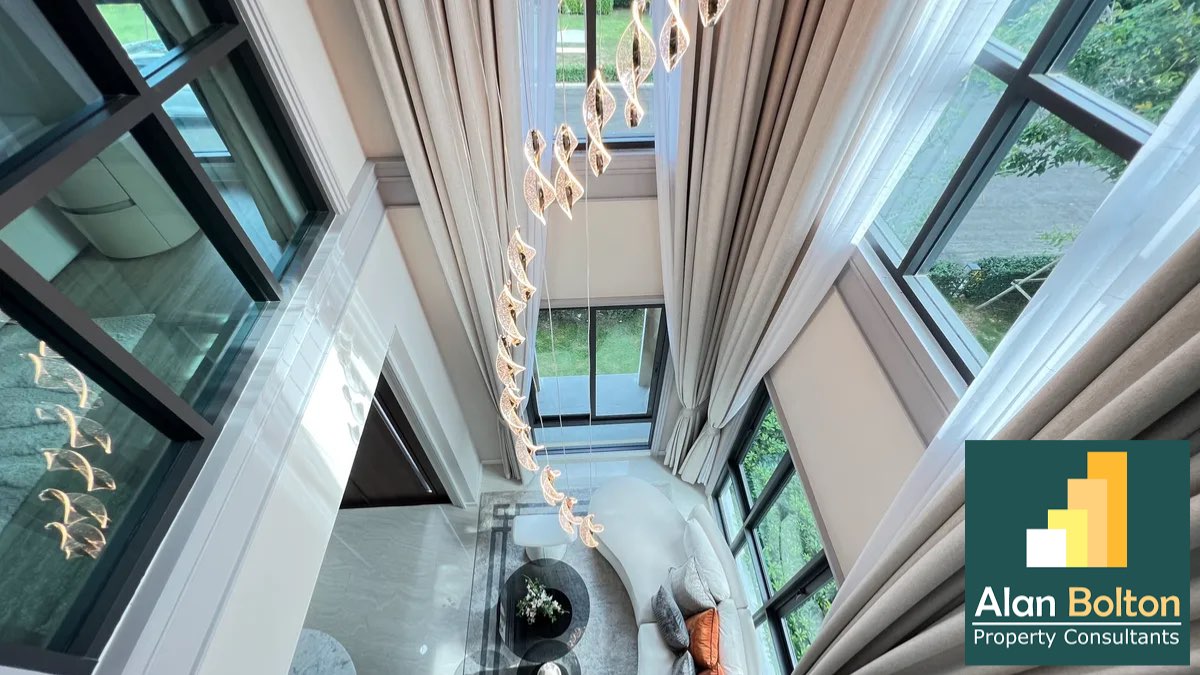 Luxury 4 bedrooms 5 bathrooms in East Pattaya
