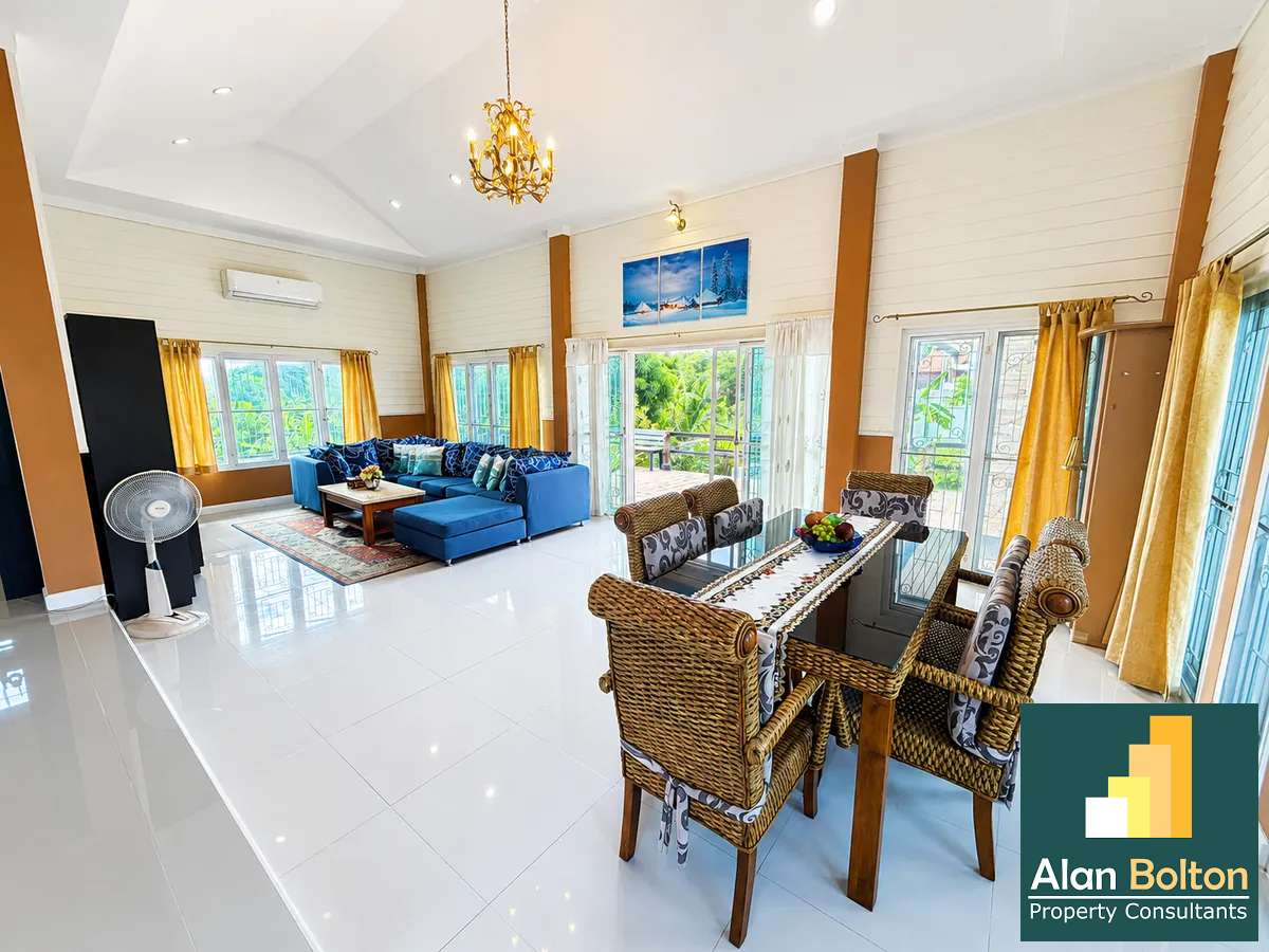 Three-Bedroom Four-Bathroom Pool Villa Located close to Phoenix Golf Course photo 6