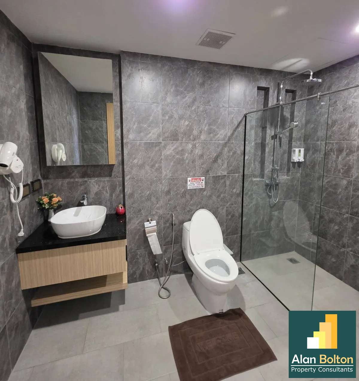 Large Apartment For Rent In Pratumnak Soi 4 photo 7