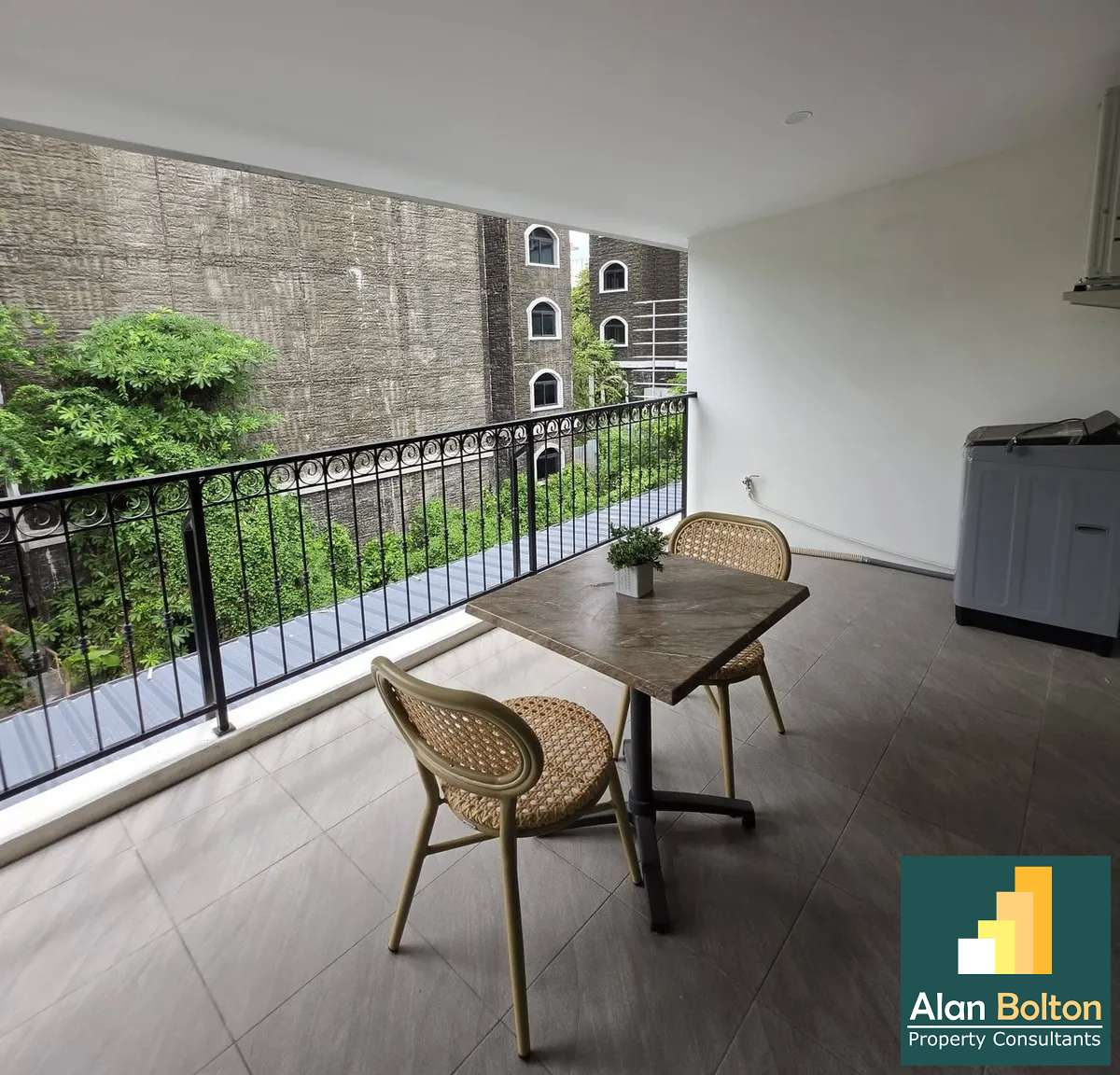 Large Apartment For Rent In Pratumnak Soi 4 photo 8