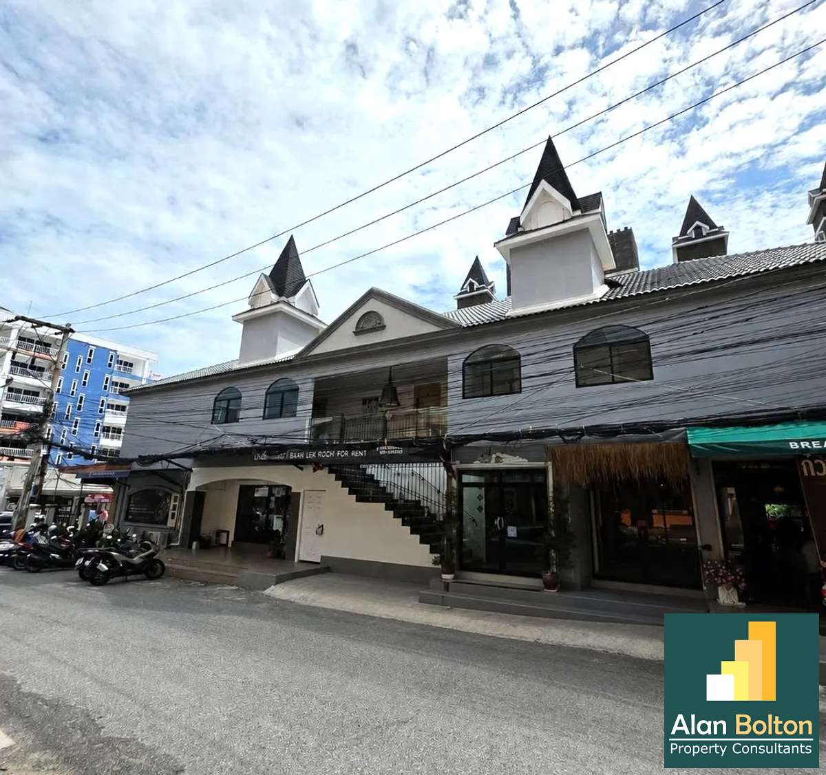 Large Apartment For Rent In Pratumnak Soi 4