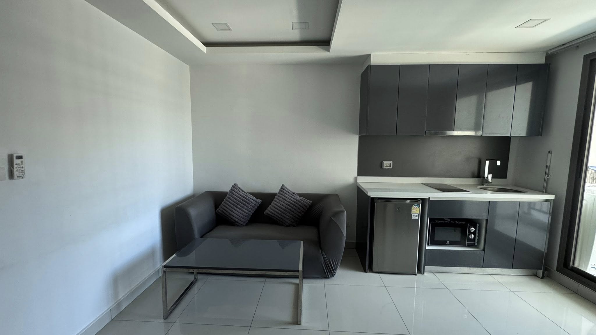 One Bedroom Condo For Rent Arcadia Continental photo 22