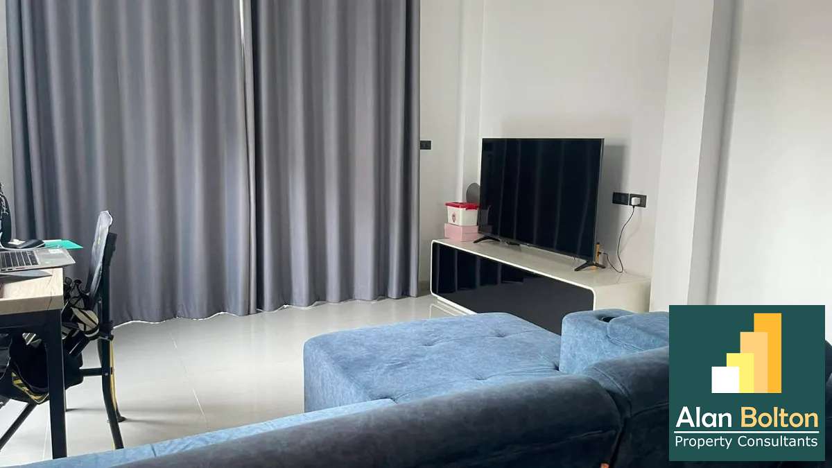4 Bedrooms 3 Bathrooms House For rent in Banglamung photo 5