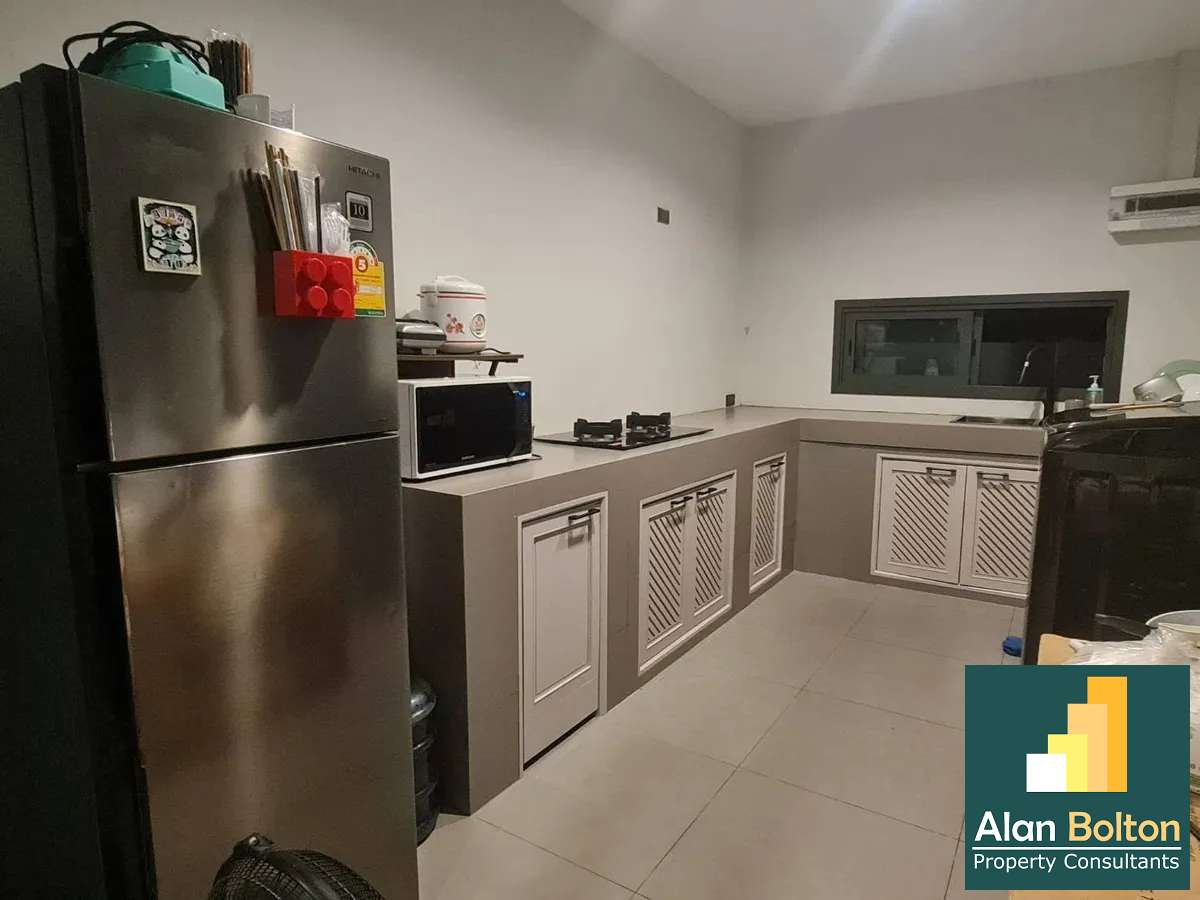 4 Bedrooms 3 Bathrooms House For rent in Banglamung photo 10