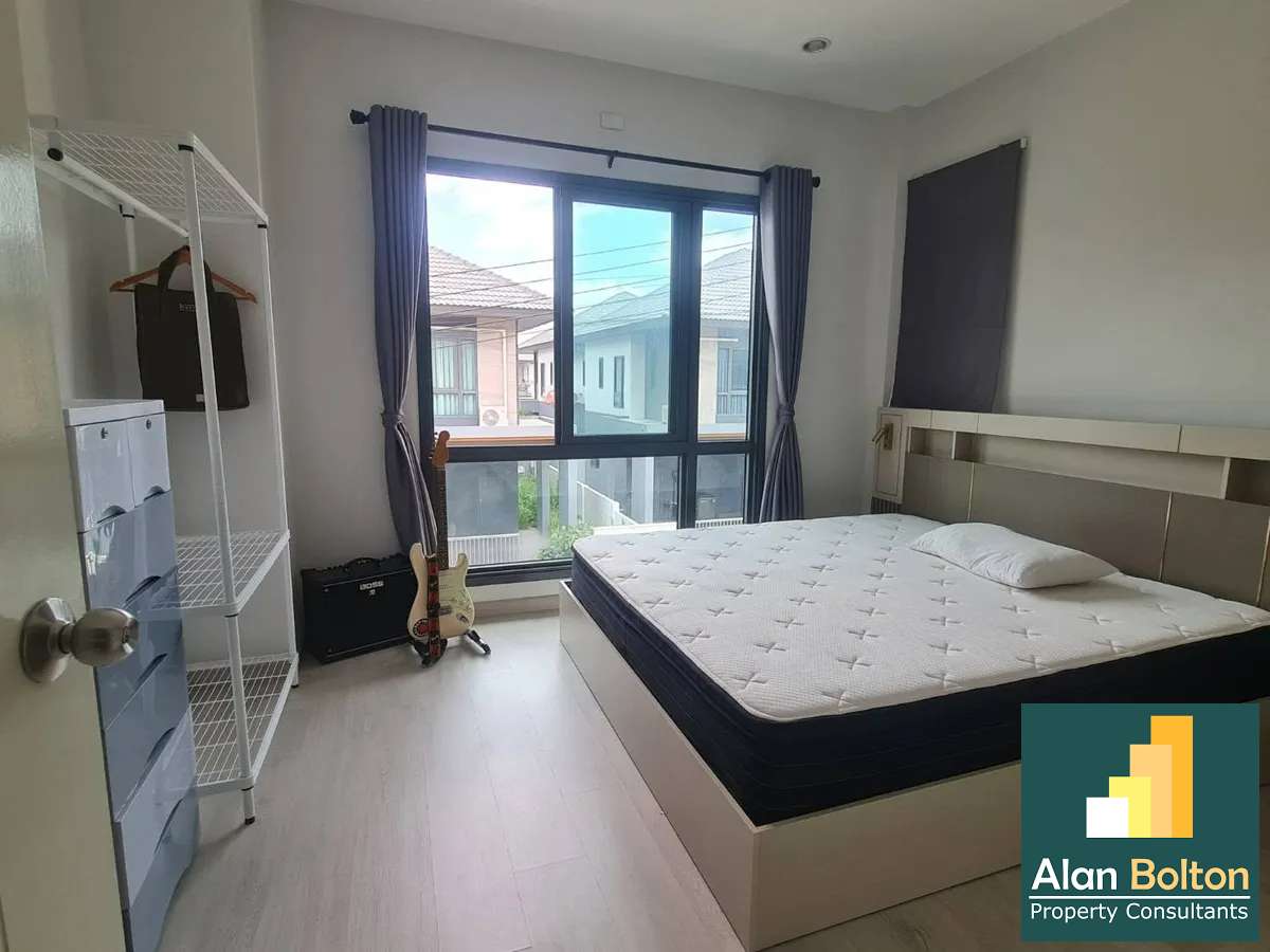 4 Bedrooms 3 Bathrooms House For rent in Banglamung photo 11