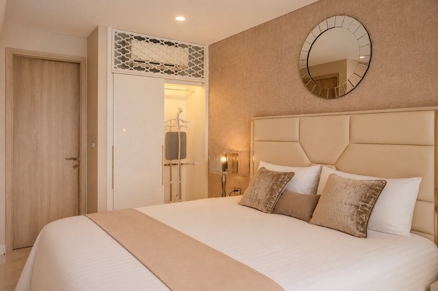 Beacfront Luxury with a stunning seaview 1 bedroom 1 bathroom in Copacabana Beach Jomtien for RENT photo 18