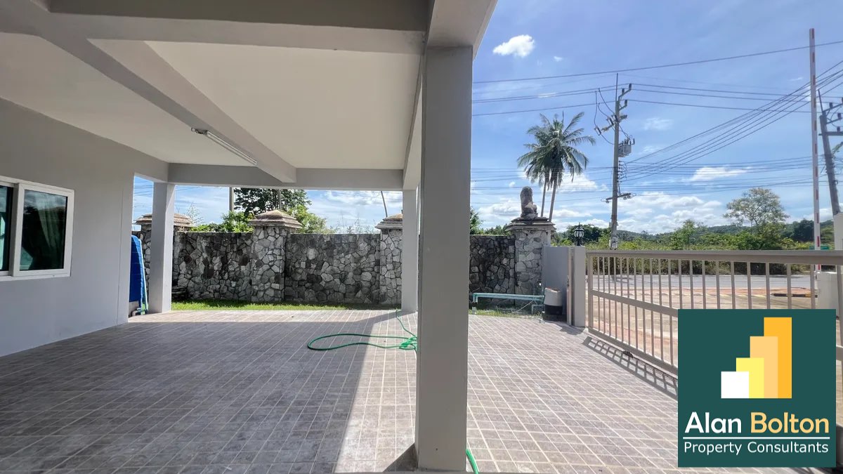 Three Bed Two Bath Pool Villa in East Pattaya photo 10