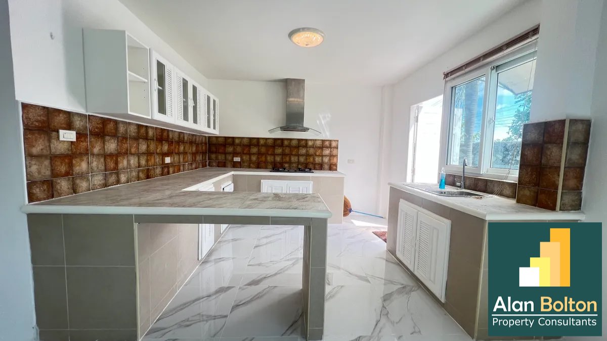 Three Bed Two Bath Pool Villa in East Pattaya photo 17