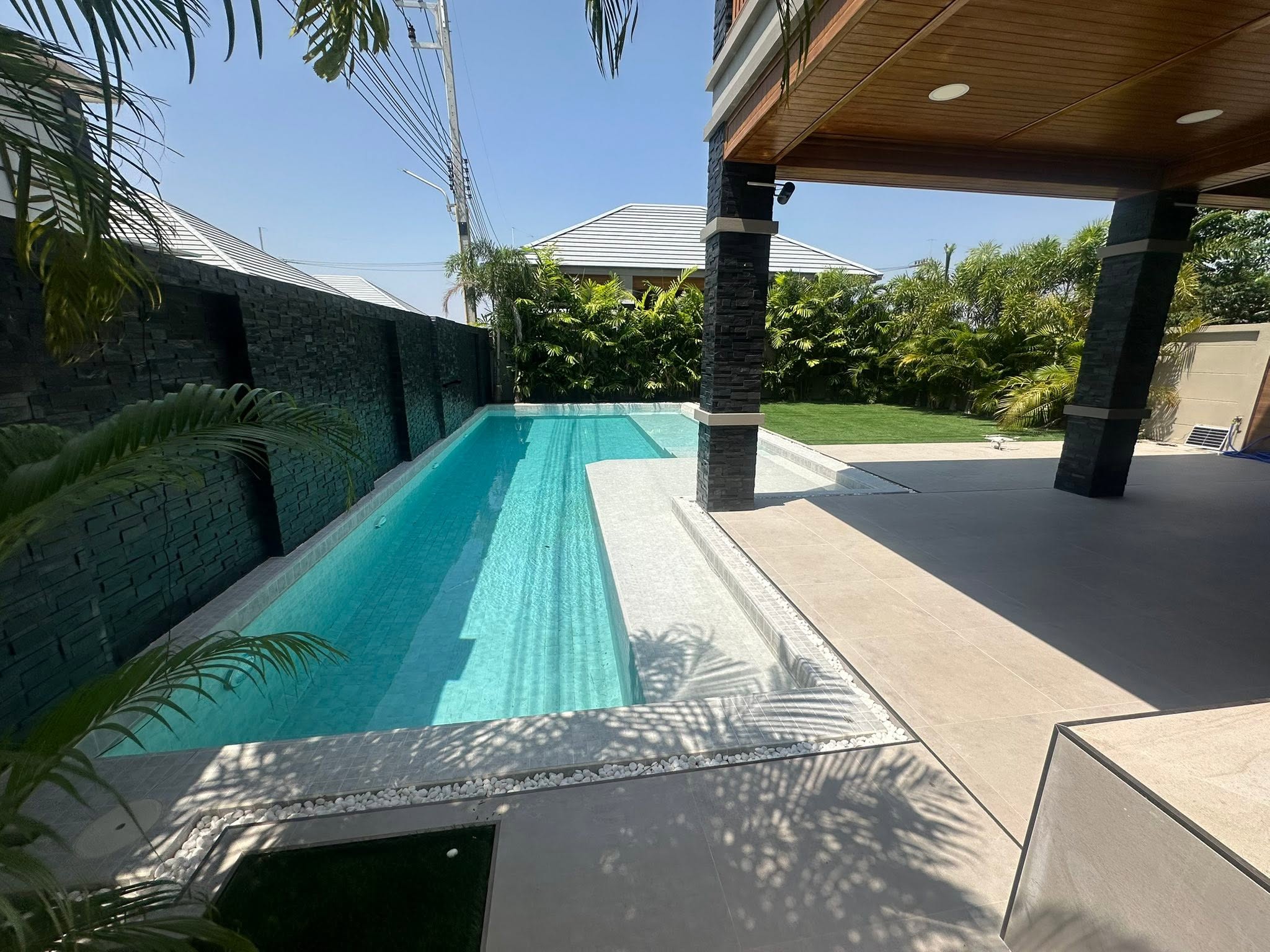 Luxury Brand New Pool Villa 4 bedrooms 6 bathrooms in Mabprachan Lake for SALE/RENT photo 89