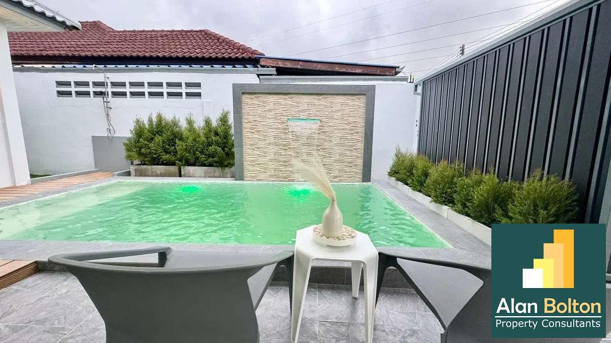 Luxury private pool villa for sale photo 4