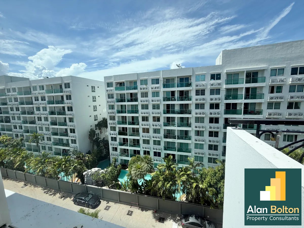 Bright&Cozy modern Condo Near Jomtin Beach photo 4