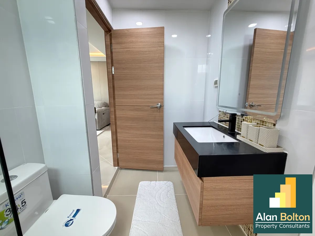 Bright&Cozy modern Condo Near Jomtin Beach photo 11