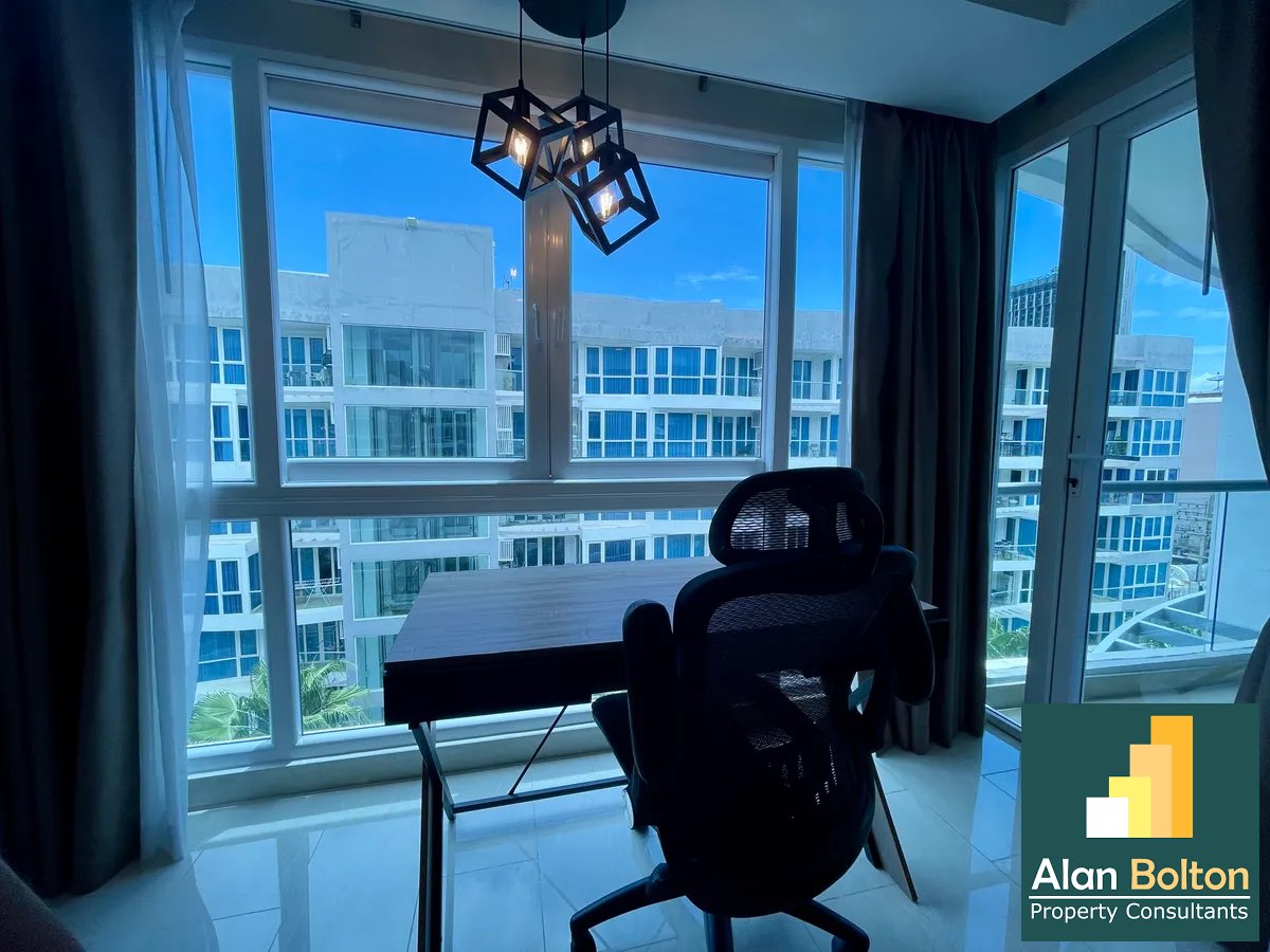 Pool View 2 Bed 2 Bath Condo In Central Pattaya photo 17