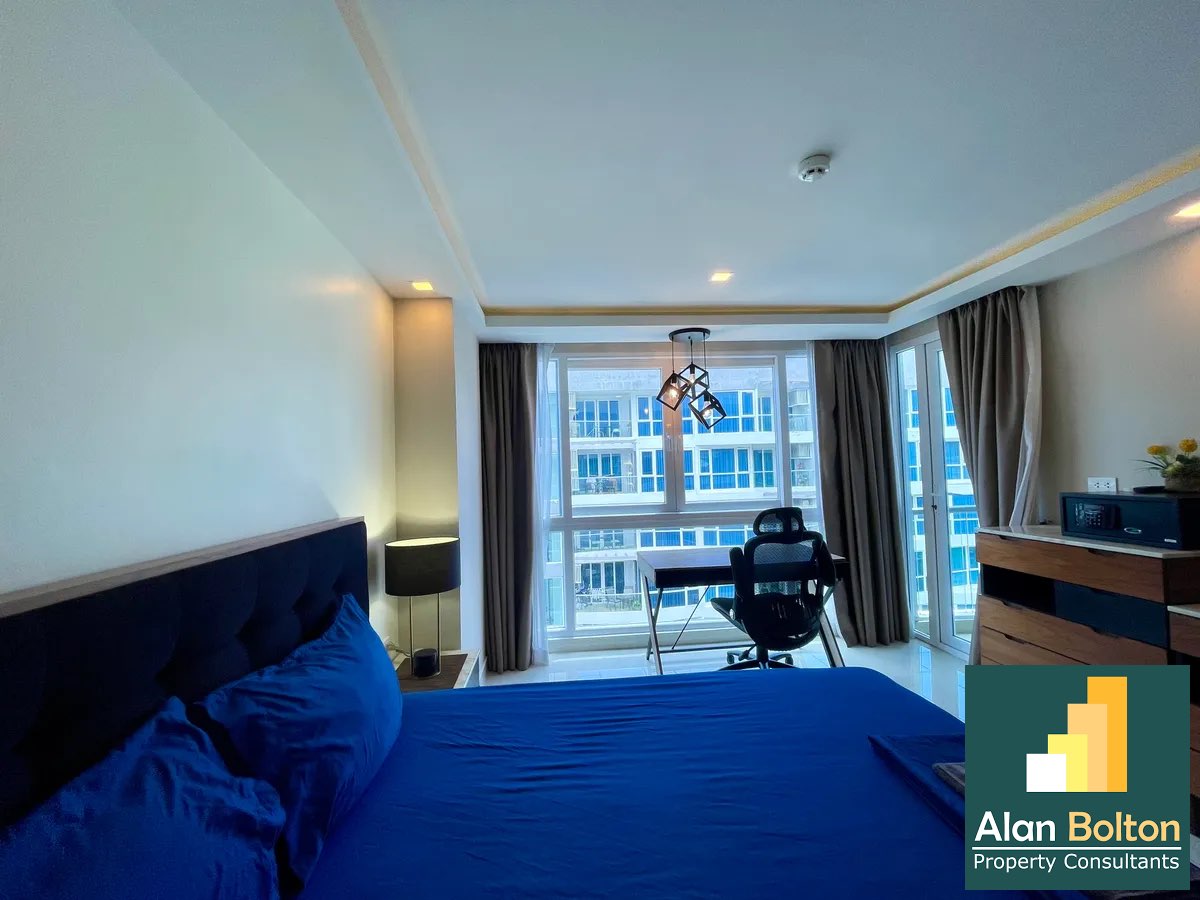 Pool View 2 Bed 2 Bath Condo In Central Pattaya photo 14