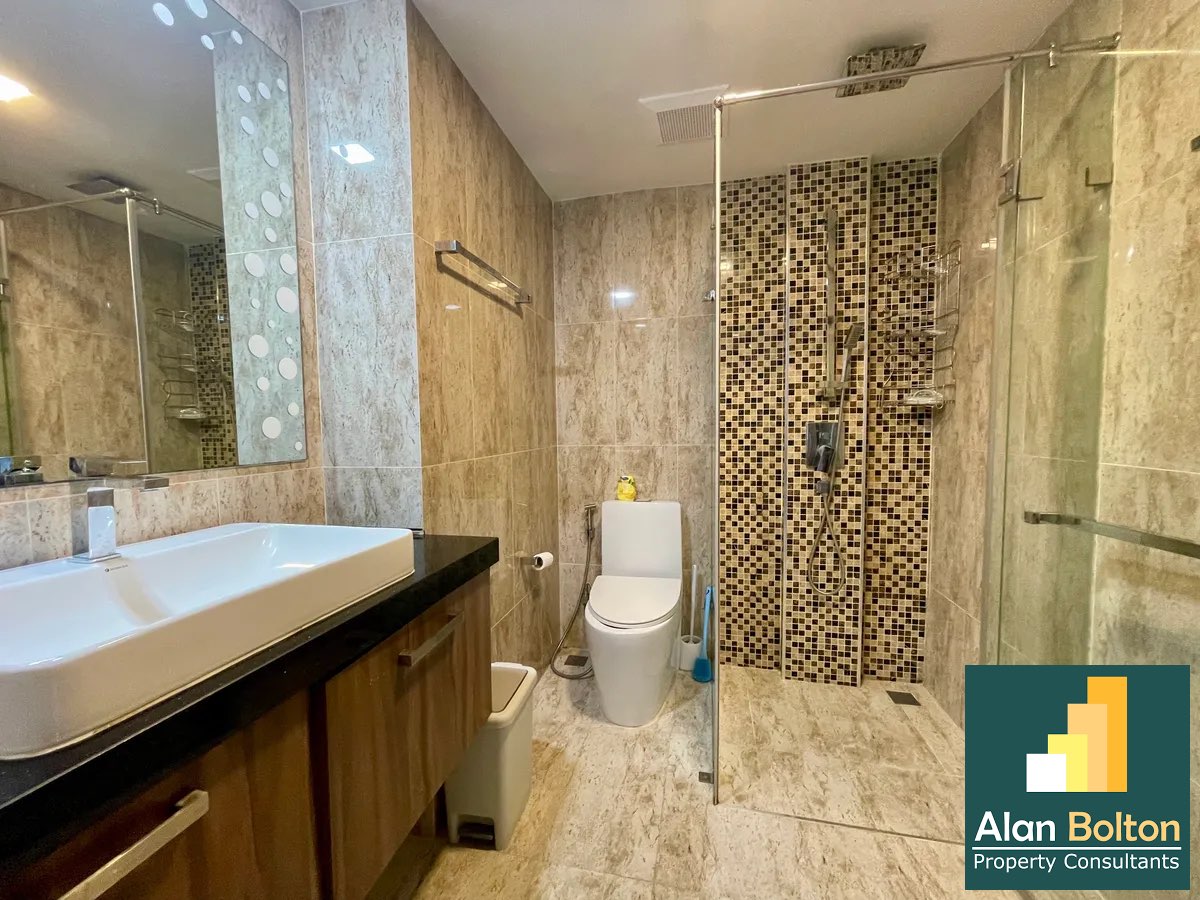 Pool View 2 Bed 2 Bath Condo In Central Pattaya photo 19