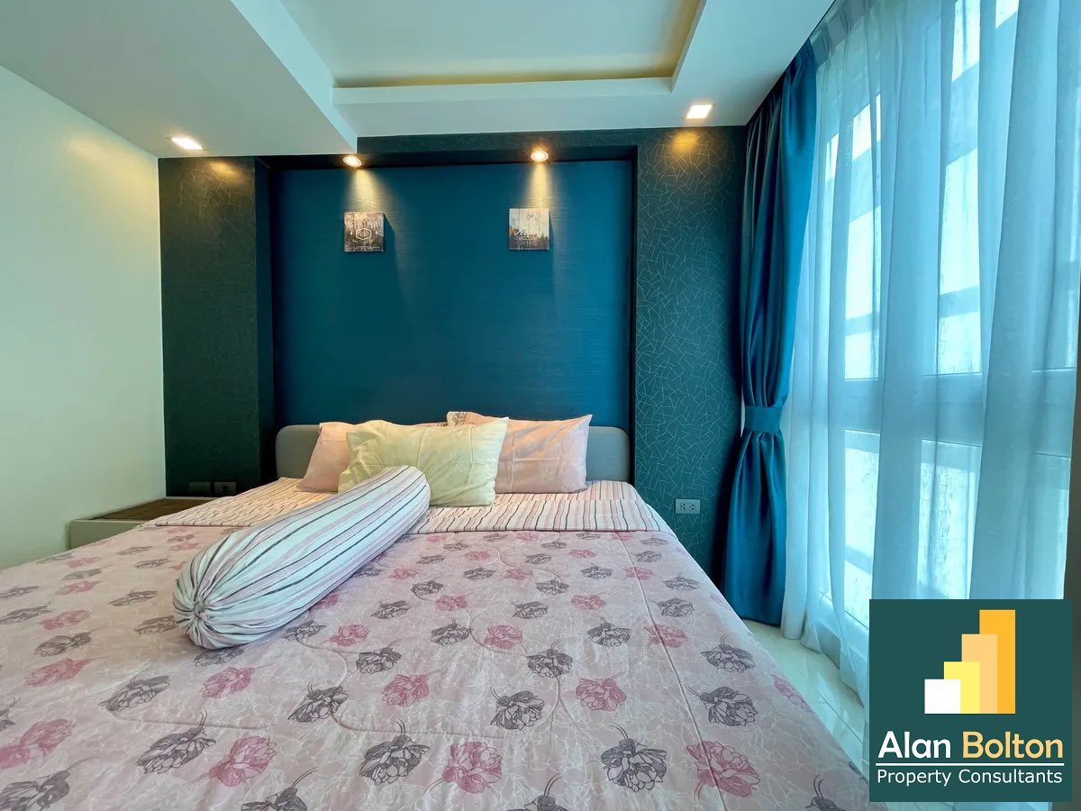 Pool View 2 Bed 2 Bath Condo In Central Pattaya photo 9