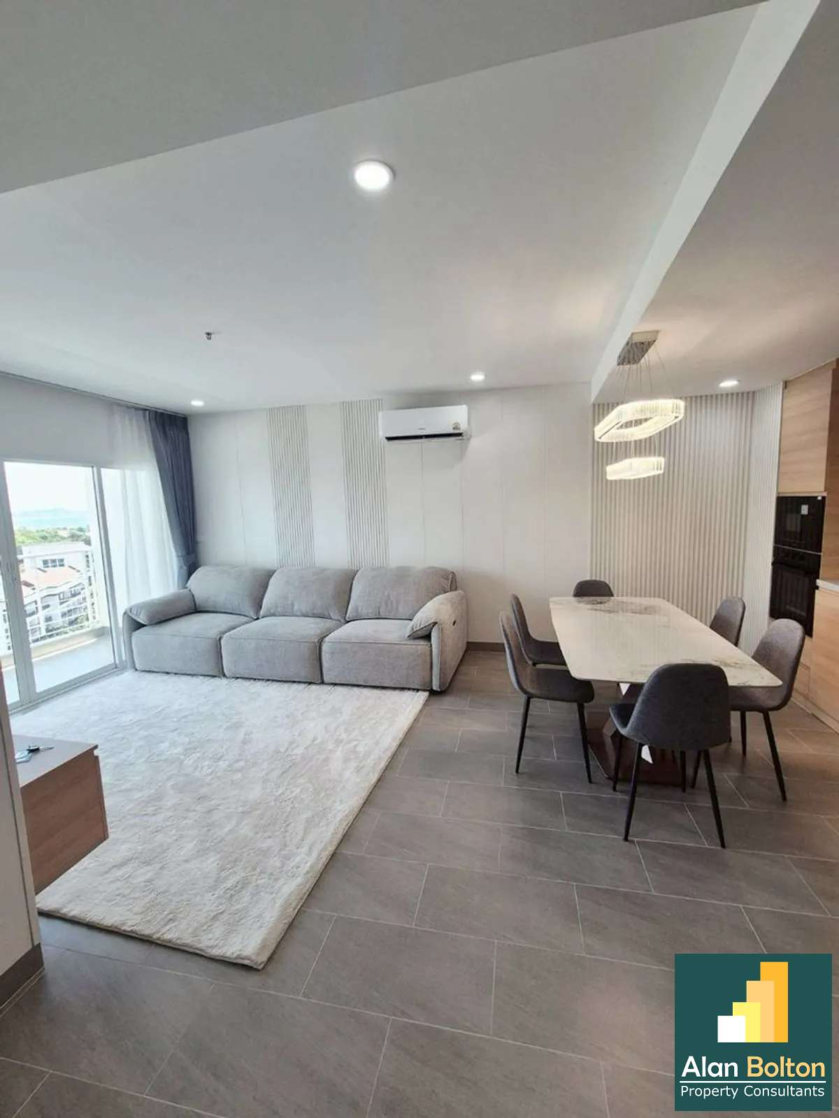 Two Bedroom Condo For Sale in Wongamat photo 7