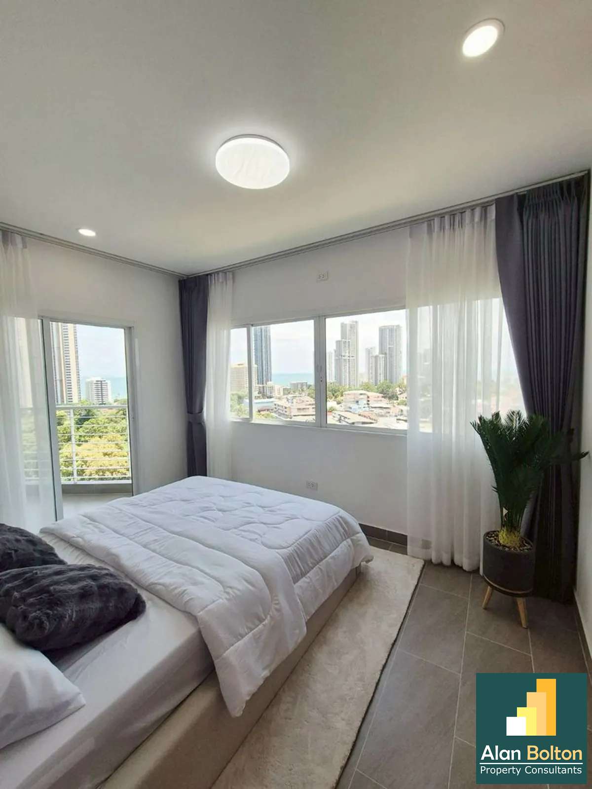 Two Bedroom Condo For Sale in Wongamat photo 9