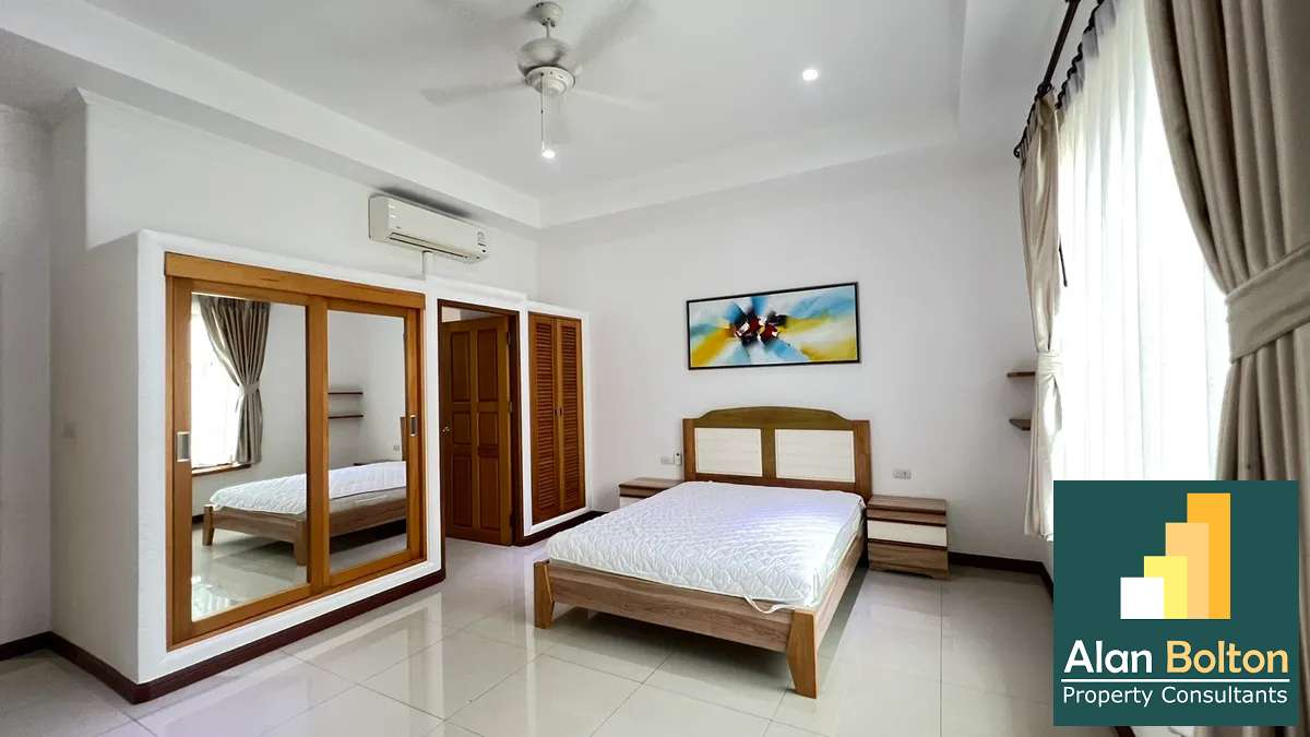 Luxury pool villa 4 Bedrooms 5 Bathrooms in Mapprachan photo 21