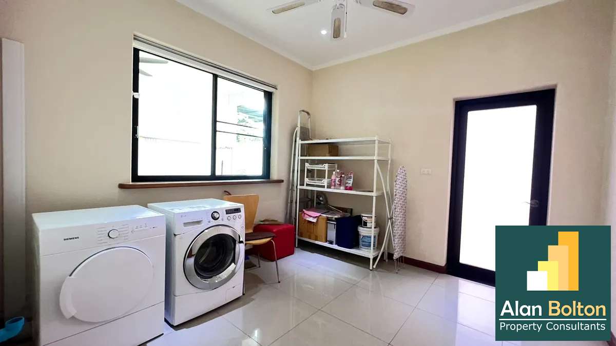 Luxury pool villa 4 Bedrooms 5 Bathrooms in Mapprachan photo 5