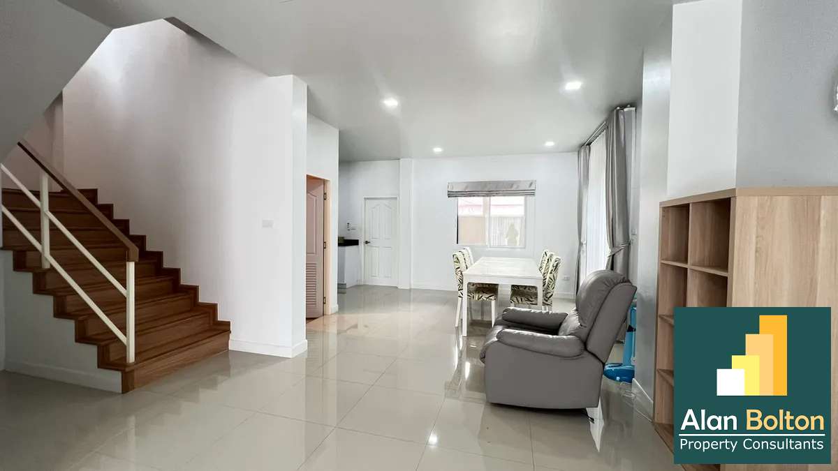 2 Storey House 3 Bedrooms 3 Bathrooms in East Pattaya photo 11