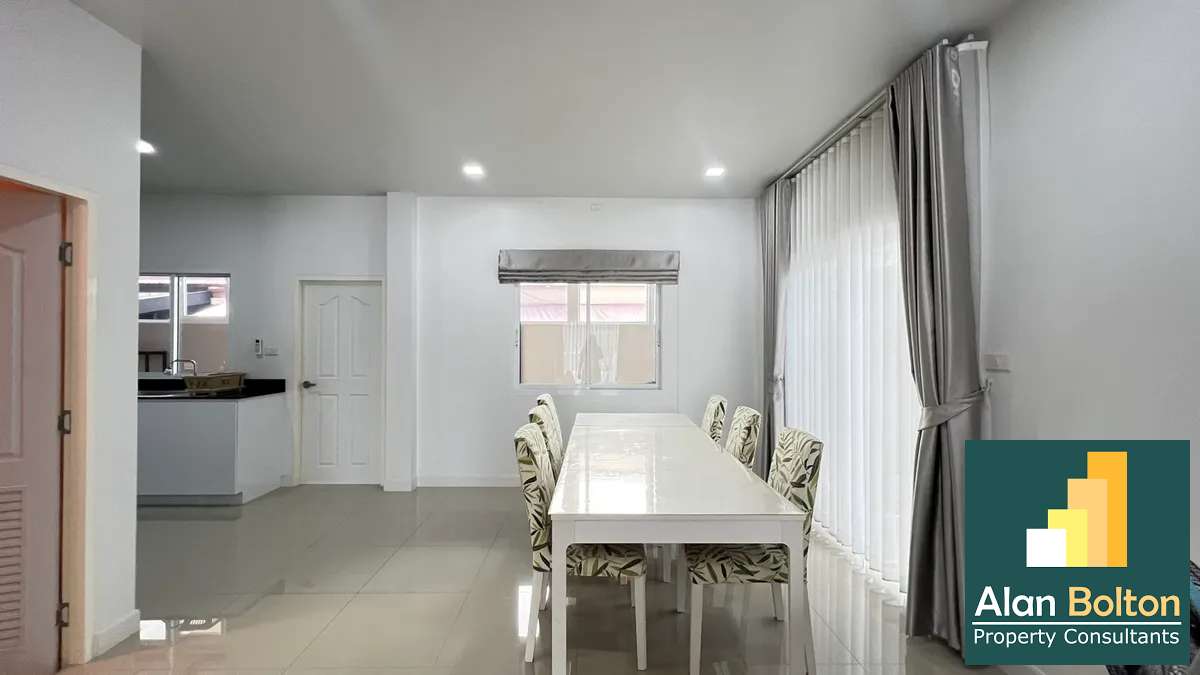 2 Storey House 3 Bedrooms 3 Bathrooms in East Pattaya photo 13