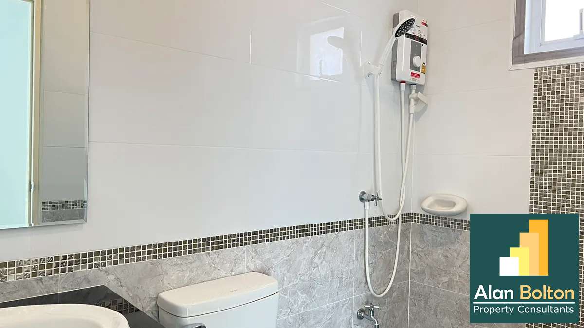 2 Storey House 3 Bedrooms 3 Bathrooms in East Pattaya photo 7
