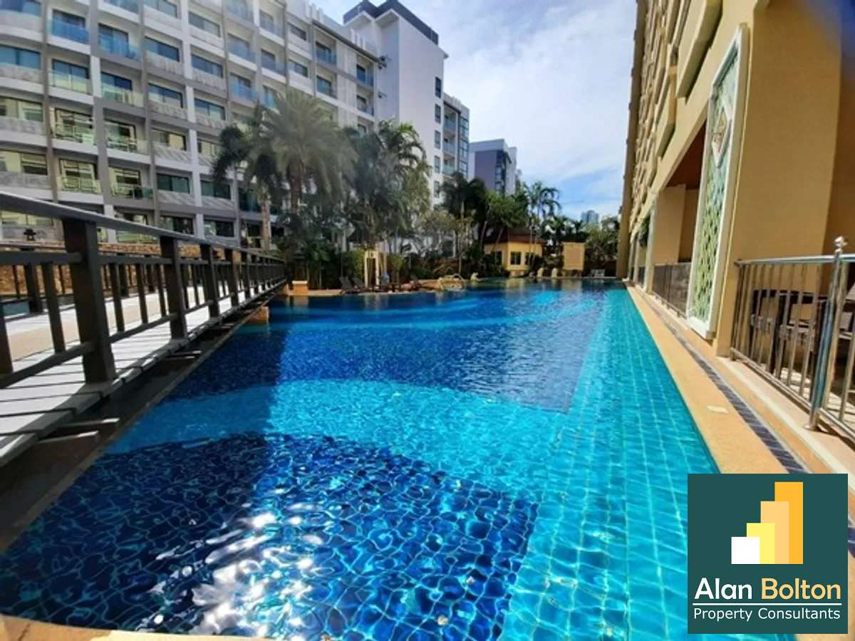 Large Studio Condo For Sale In Jomtien