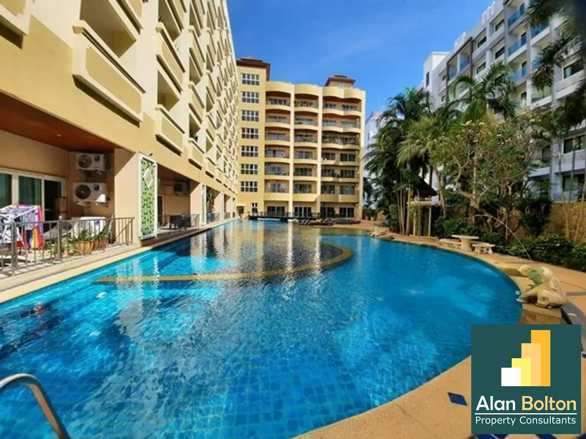 Large Studio Condo For Sale In Jomtien photo 5