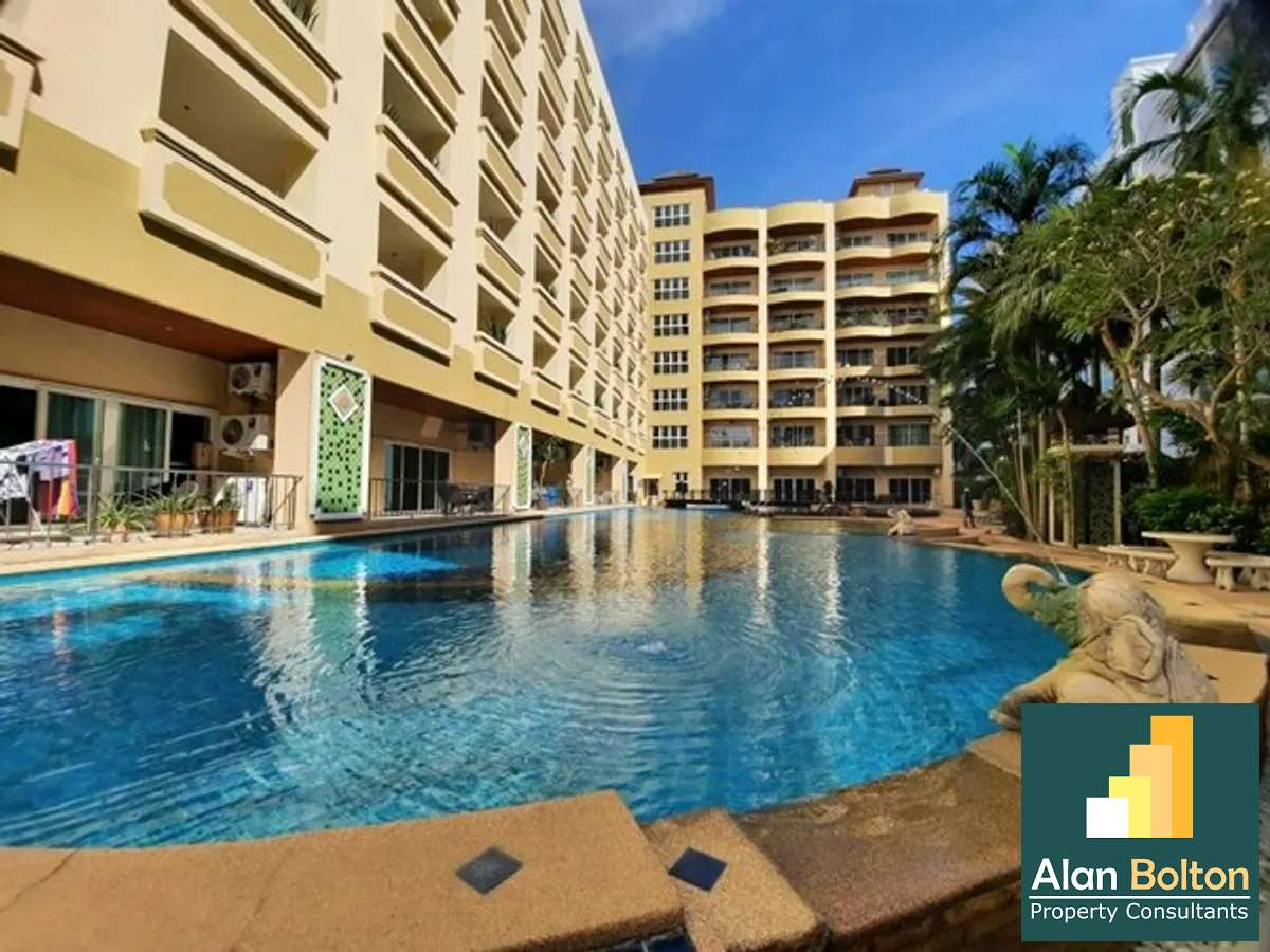 Large Studio Condo For Sale In Jomtien photo 7