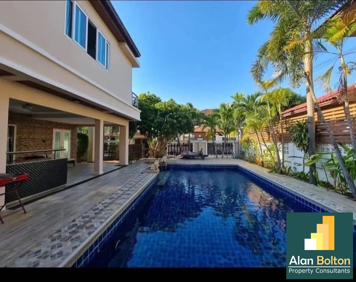 JUST IN A nice 2 - Storey House with private pool for Sale and Rent with Pets friendly photo 8