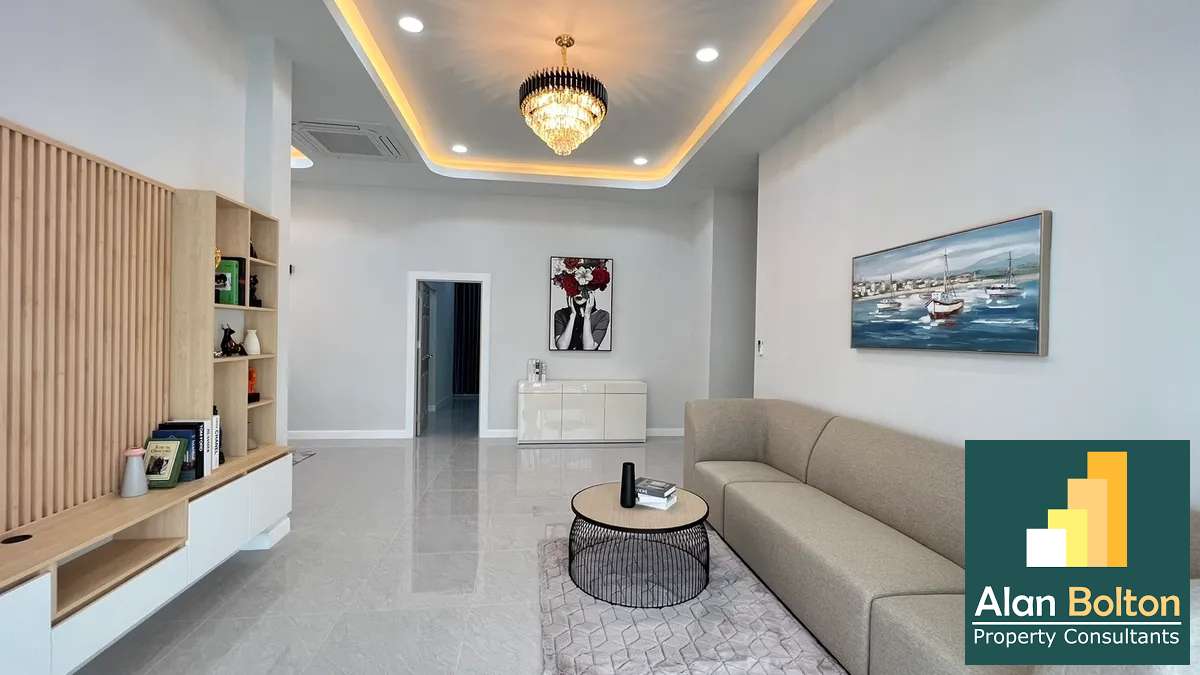 3 Bedrooms 3 Bathrooms in East Pattaya photo 19
