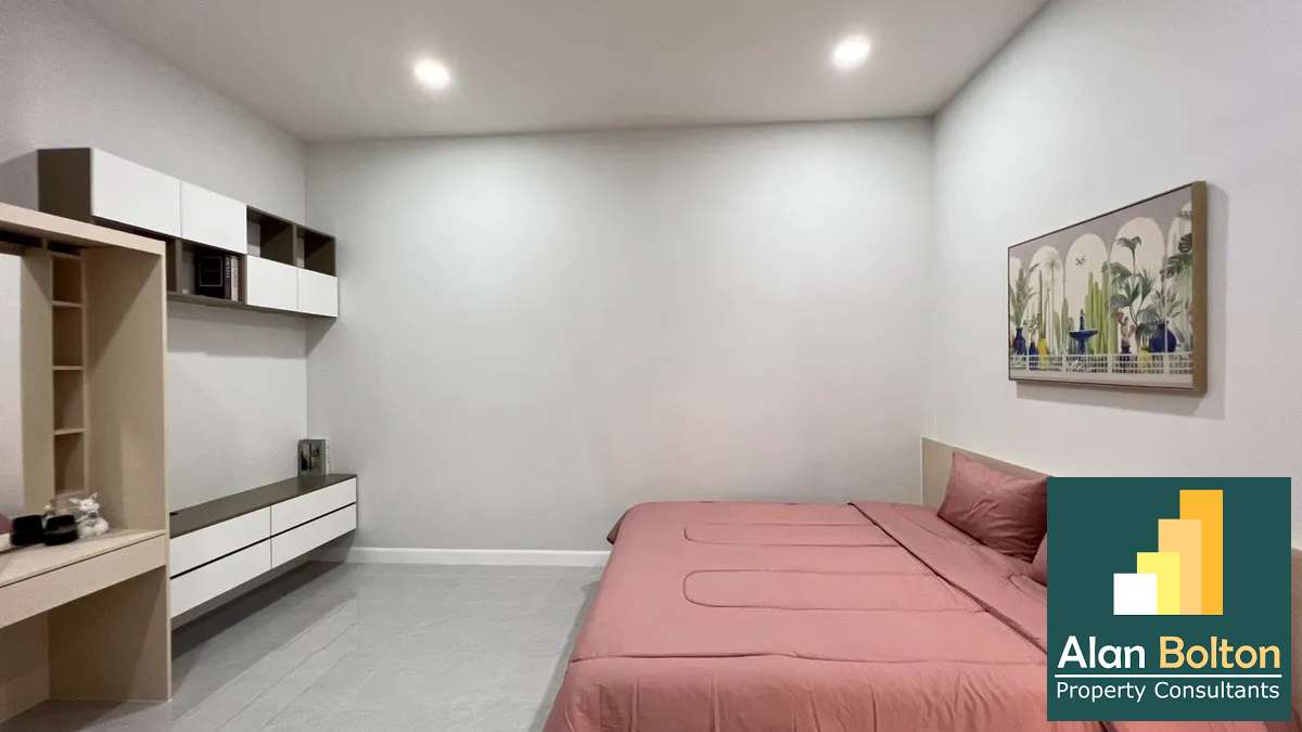 3 Bedrooms 3 Bathrooms in East Pattaya photo 14