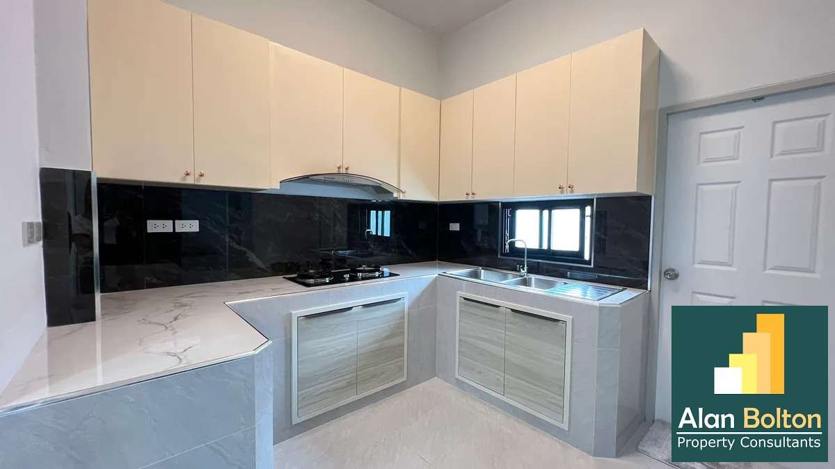 3 Bedrooms 3 Bathrooms in East Pattaya photo 20