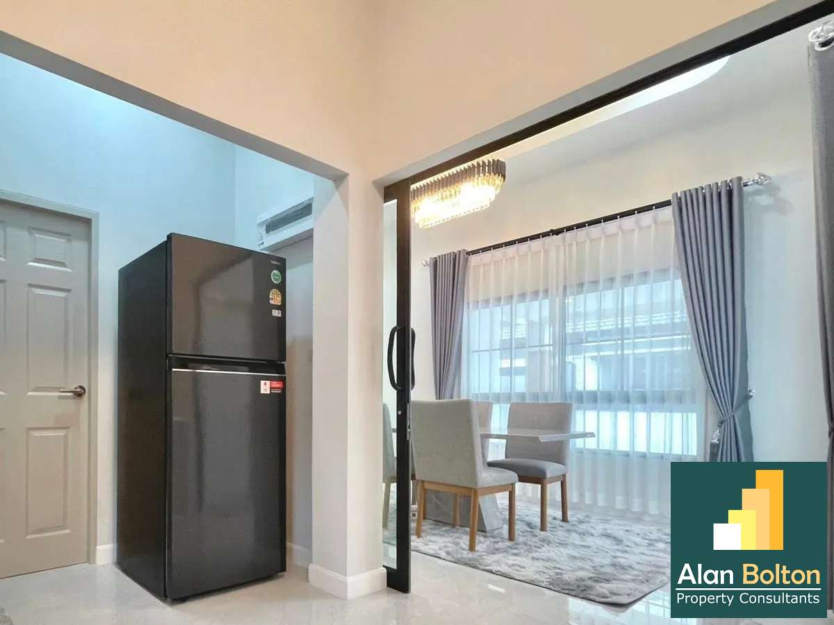 3 Bedrooms 3 Bathrooms in East Pattaya photo 21
